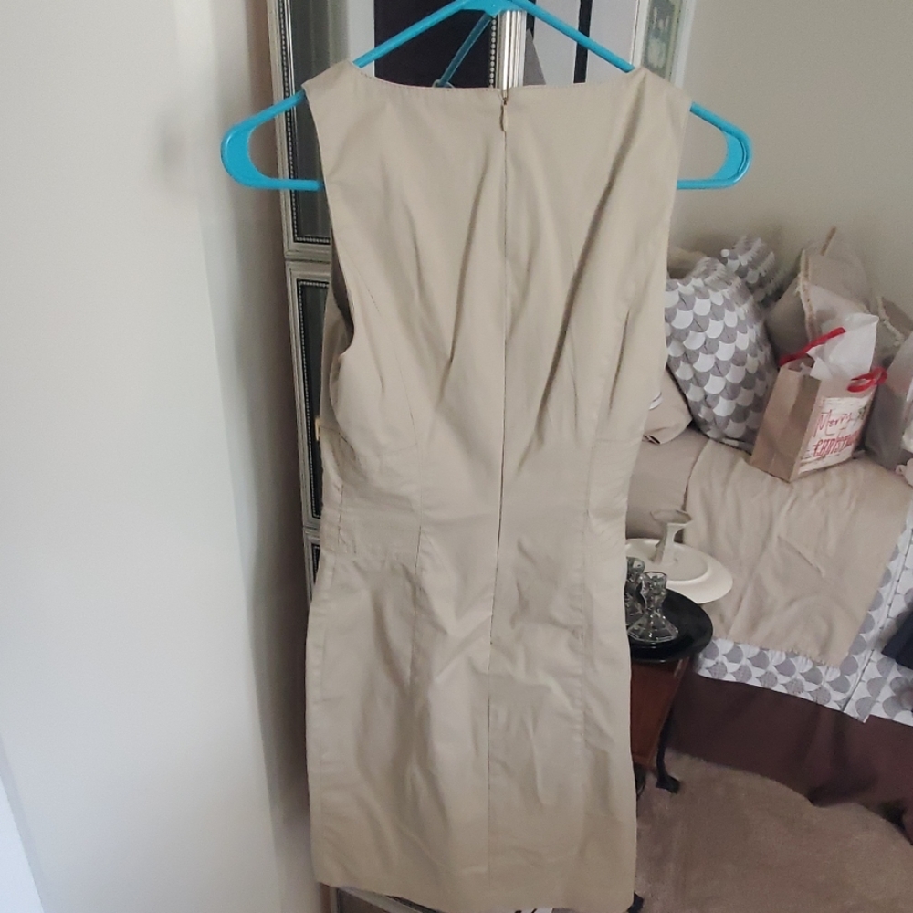 Dress - Picture 2 of 3